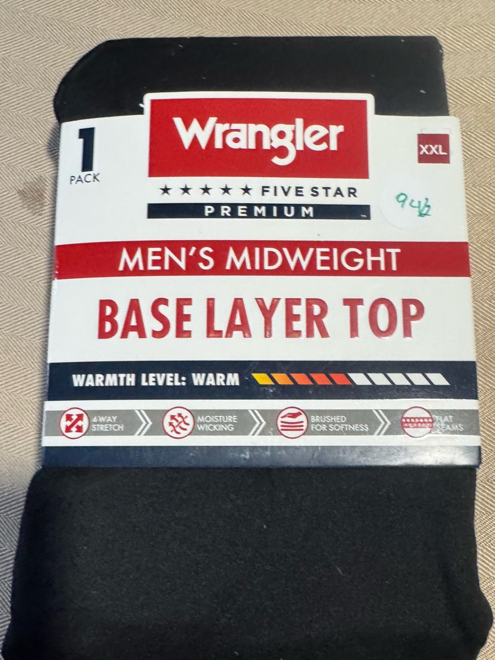 Wrangler Black Men’s Midweight Base Layer Top